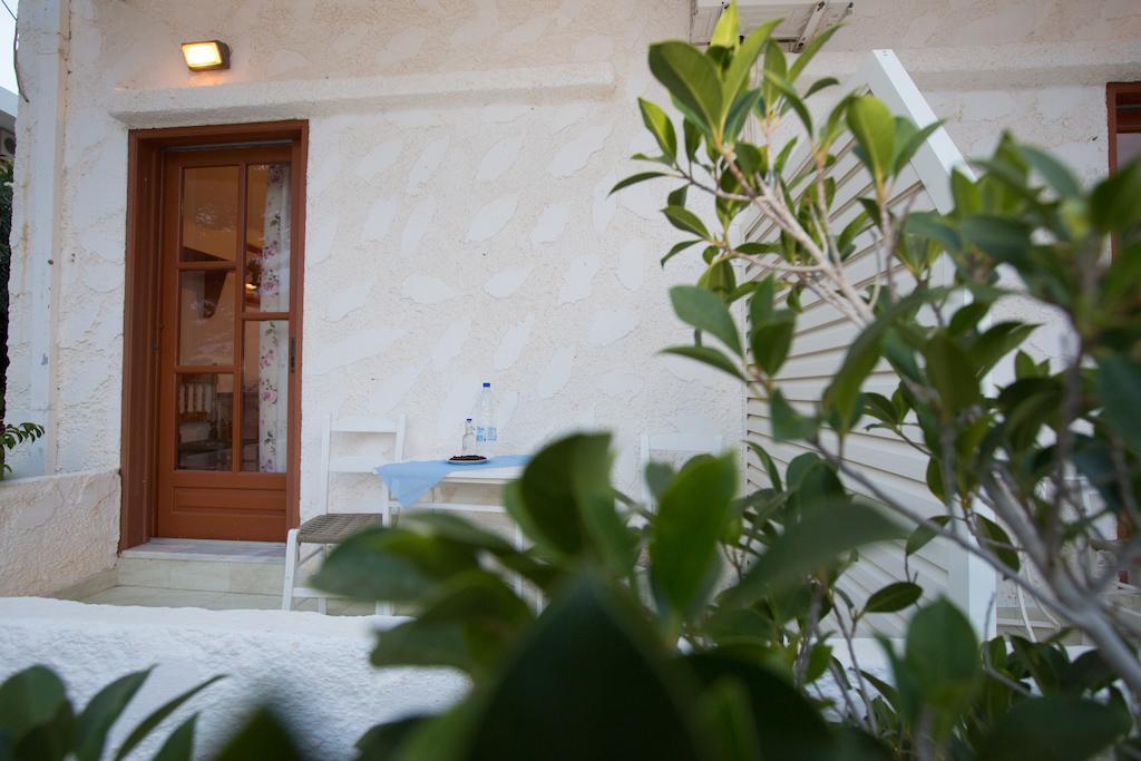 Filoxenia Studios 1 Palaiochora Exterior foto
