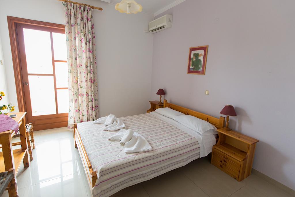 Filoxenia Studios 1 Palaiochora Quarto foto
